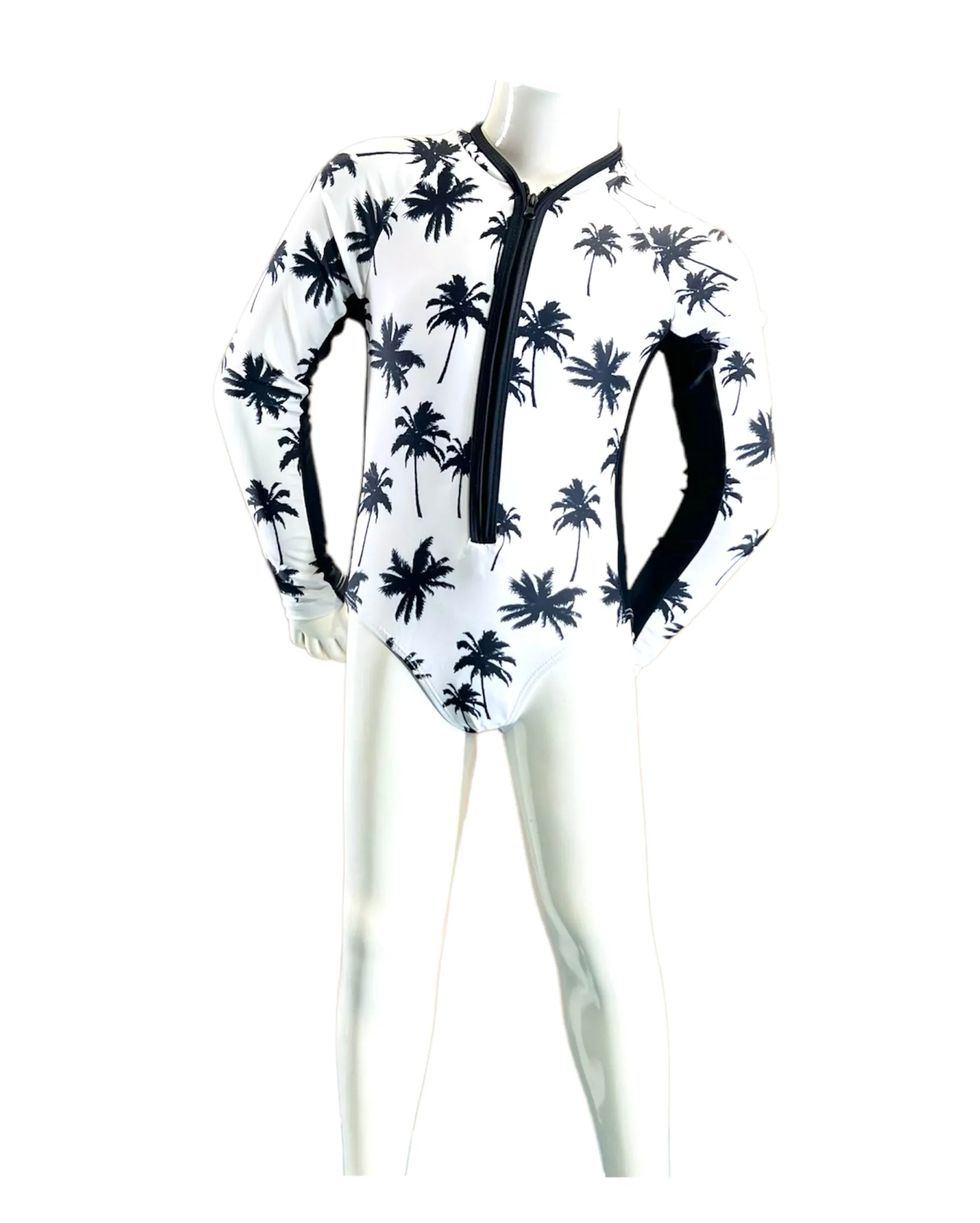 F1814-Black Palms on White