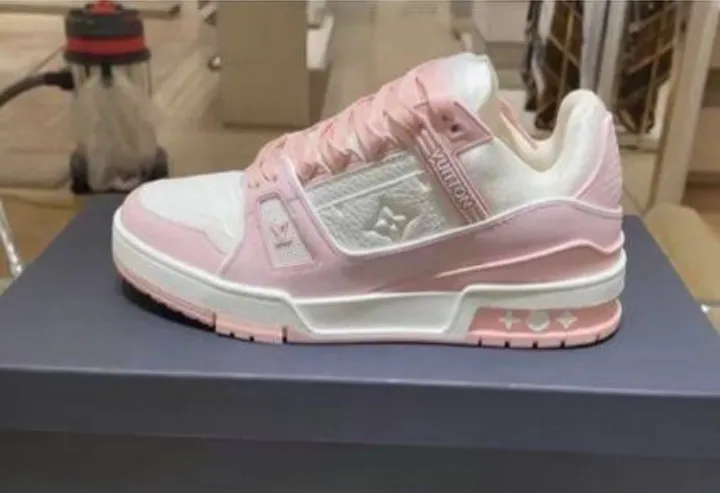 Highly Luxurious Popular Designer Fashion Sneakers Virgil Trainers Vuitton