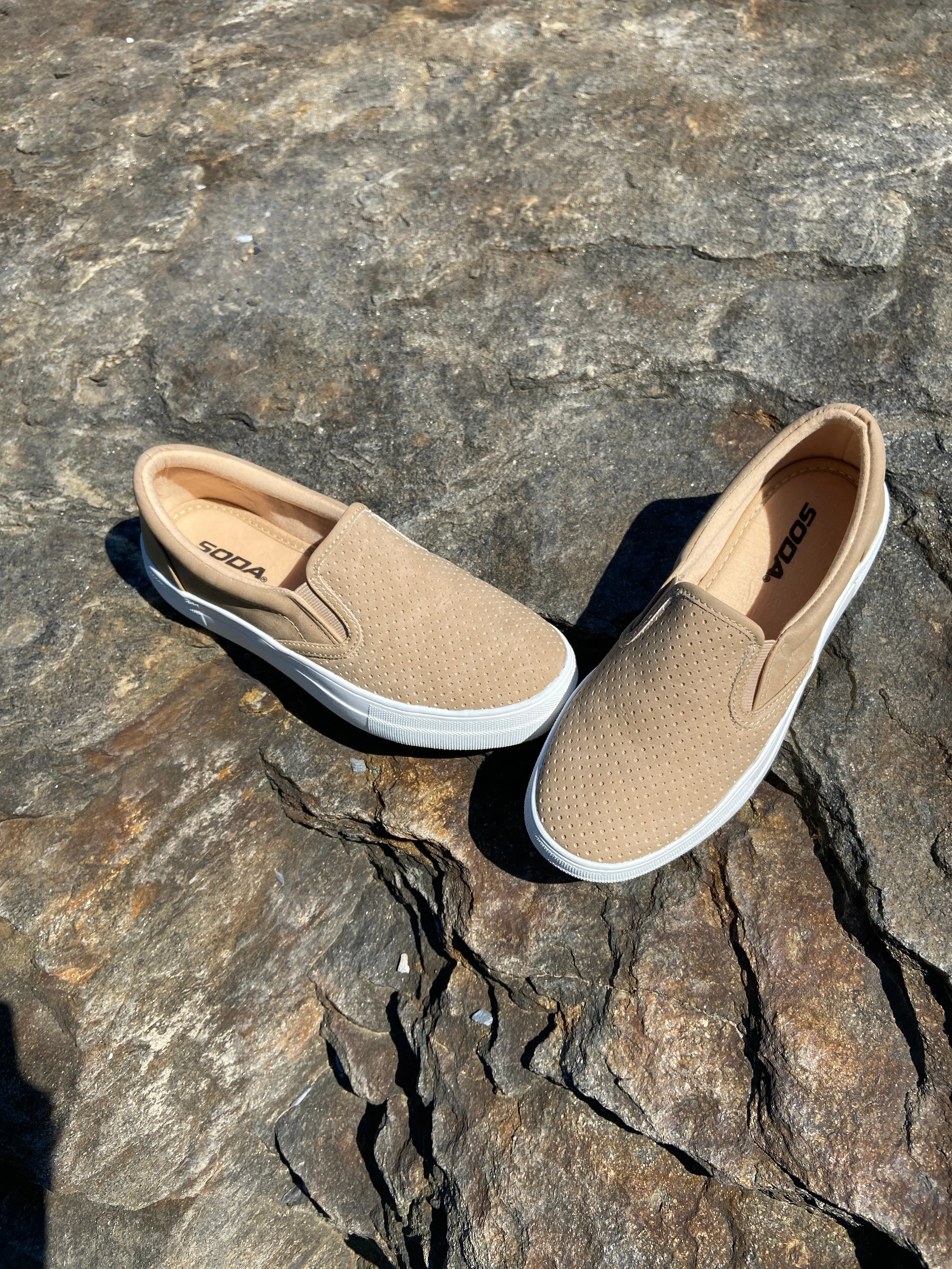 Neubuck Sneaker Flat Camel Faux Leather Shoe