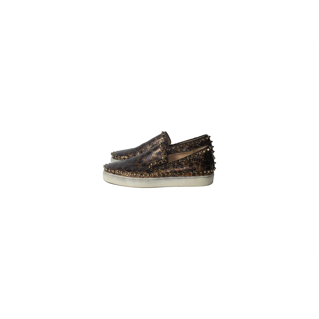 SLIP ON SNEAKERS